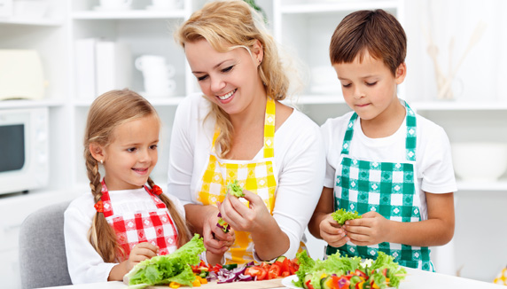 veganstvo-otrok-Naslovna-2.jpg