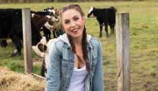 Nekdanja pridelovalka mleka pove, kako jo je delo na farmi spremenilo v veganko