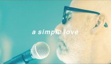 Moby-jeva pesem »A simple love«